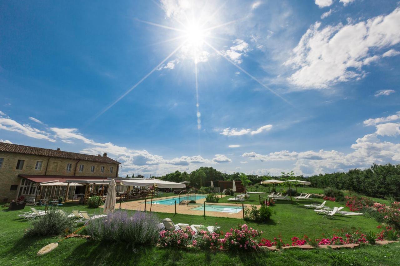 Favorita Food&Wine Resort Bastia Umbra Bagian luar foto