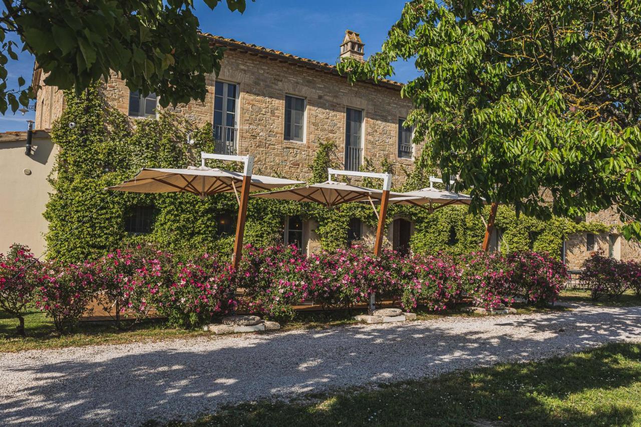 Favorita Food&Wine Resort Bastia Umbra Bagian luar foto
