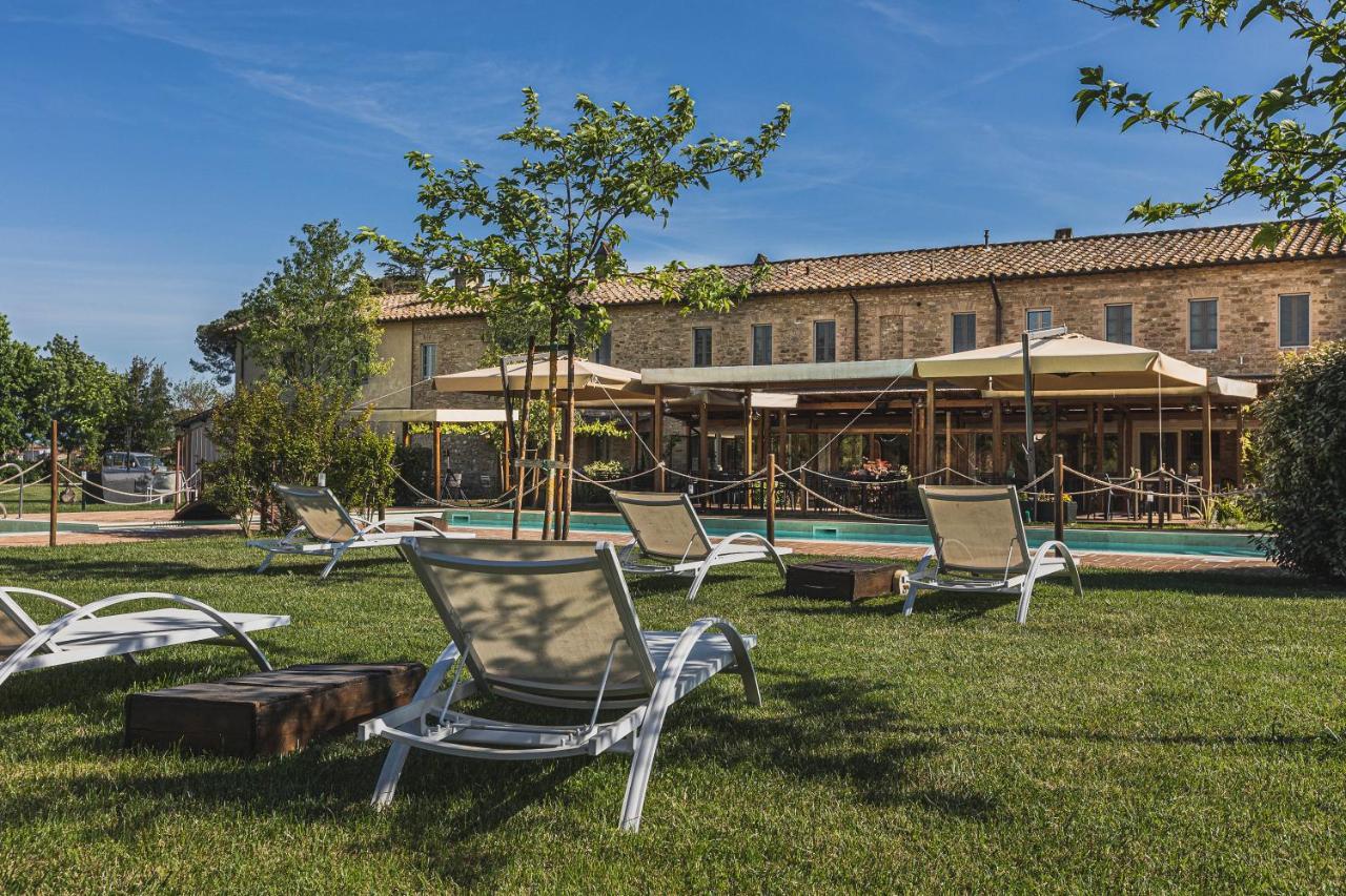 Favorita Food&Wine Resort Bastia Umbra Bagian luar foto